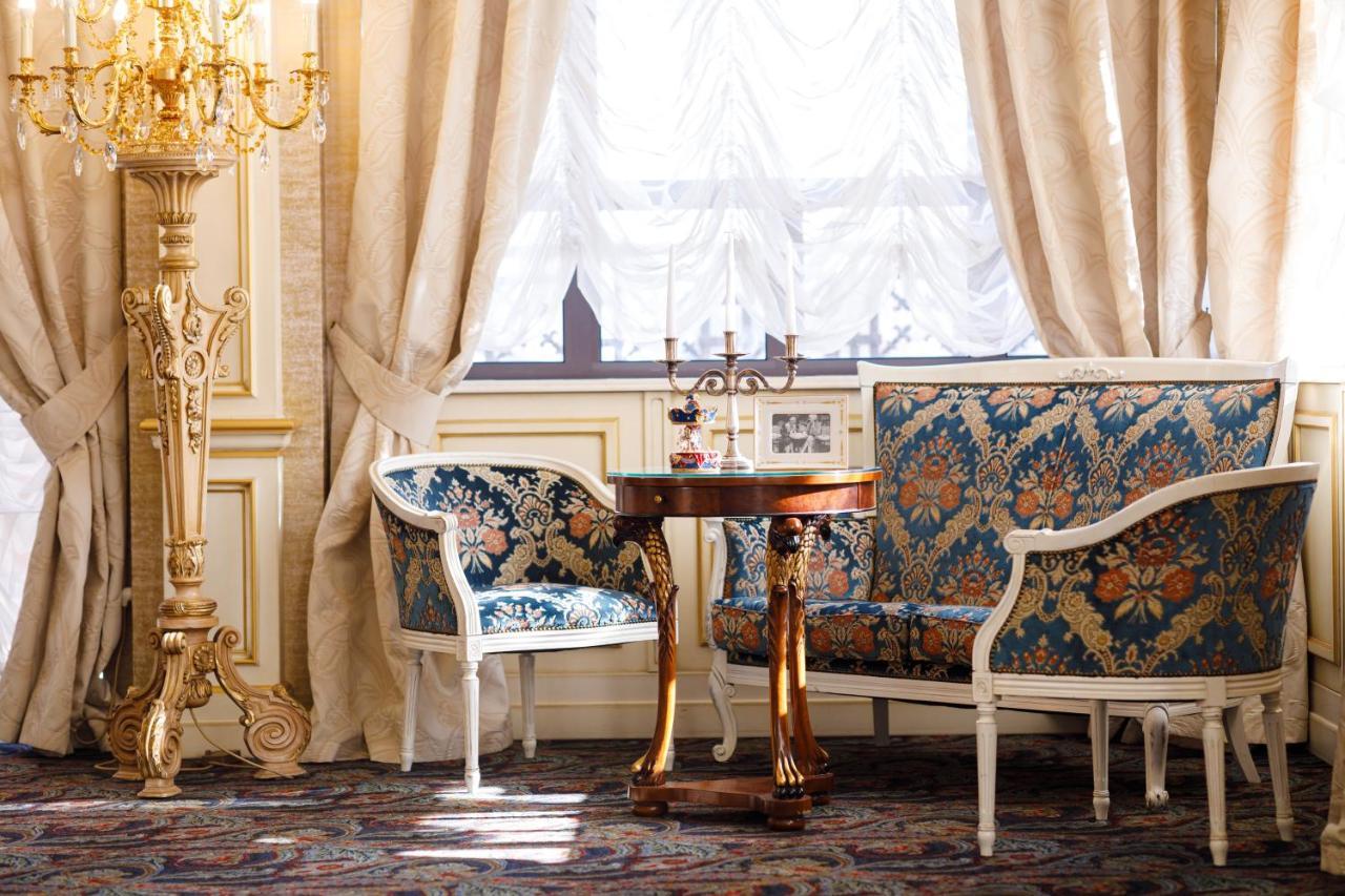 Axelhof Boutique Hotel Dnyipropetrovszk Kültér fotó