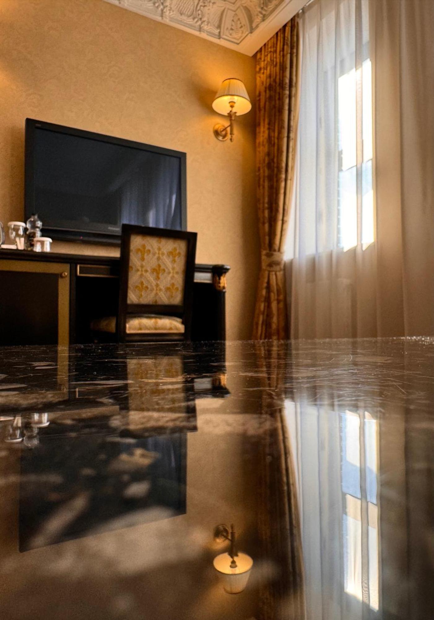 Axelhof Boutique Hotel Dnyipropetrovszk Kültér fotó