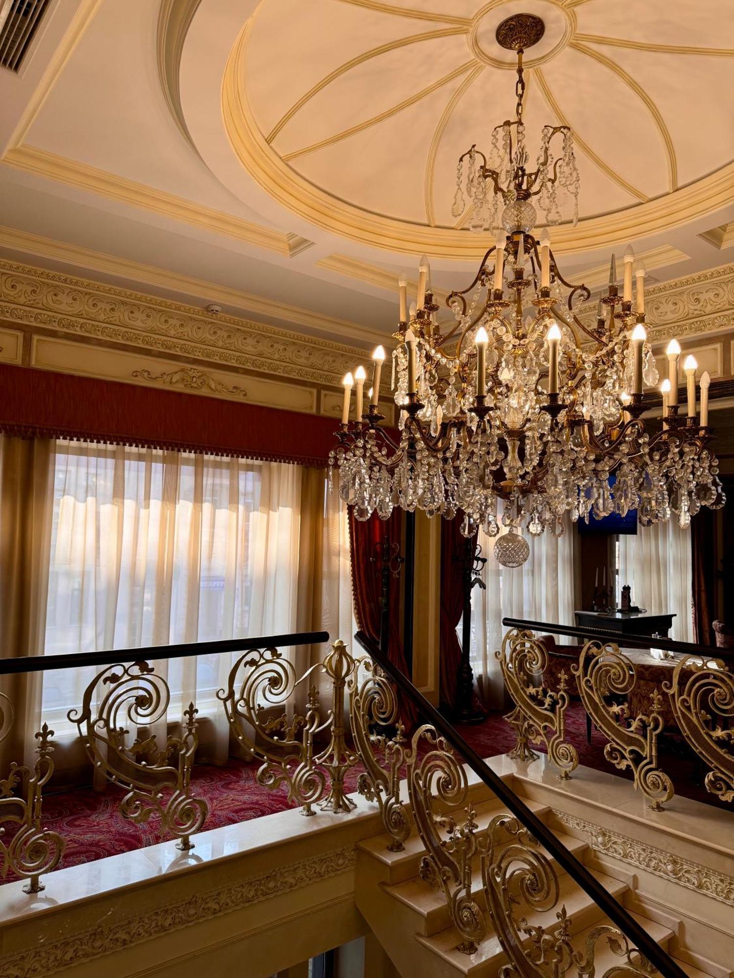 Axelhof Boutique Hotel Dnyipropetrovszk Kültér fotó