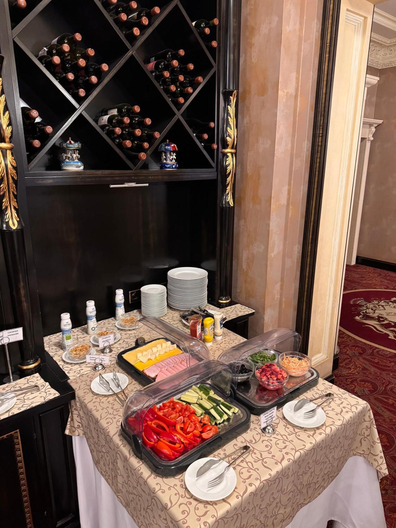 Axelhof Boutique Hotel Dnyipropetrovszk Kültér fotó