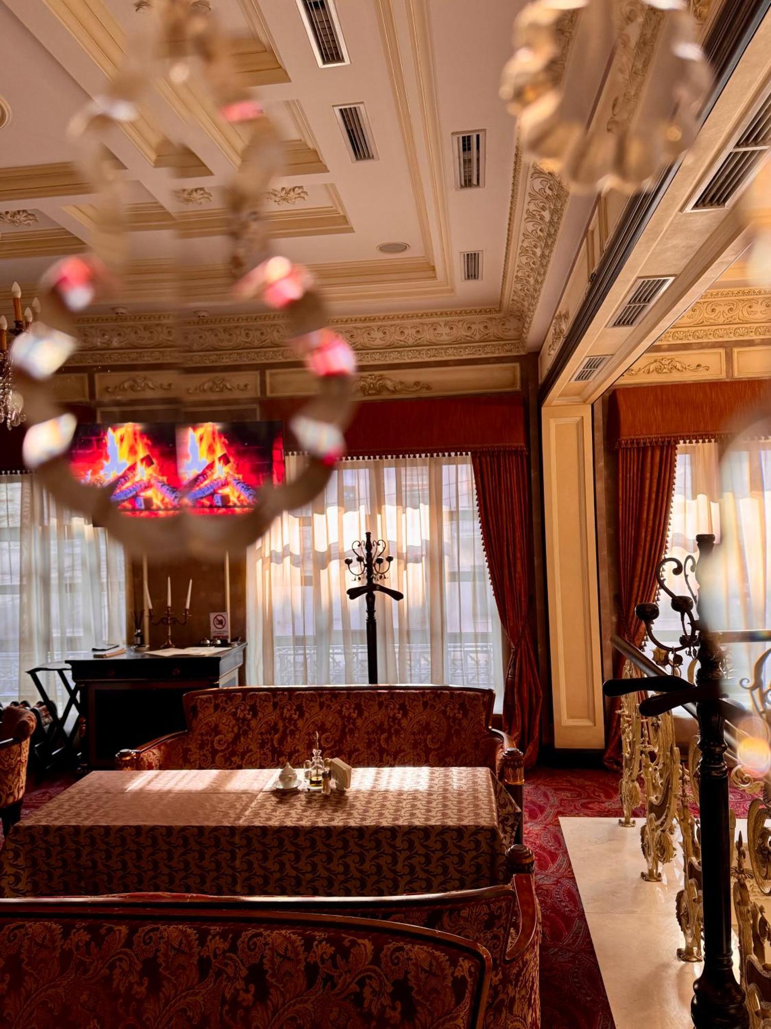 Axelhof Boutique Hotel Dnyipropetrovszk Kültér fotó
