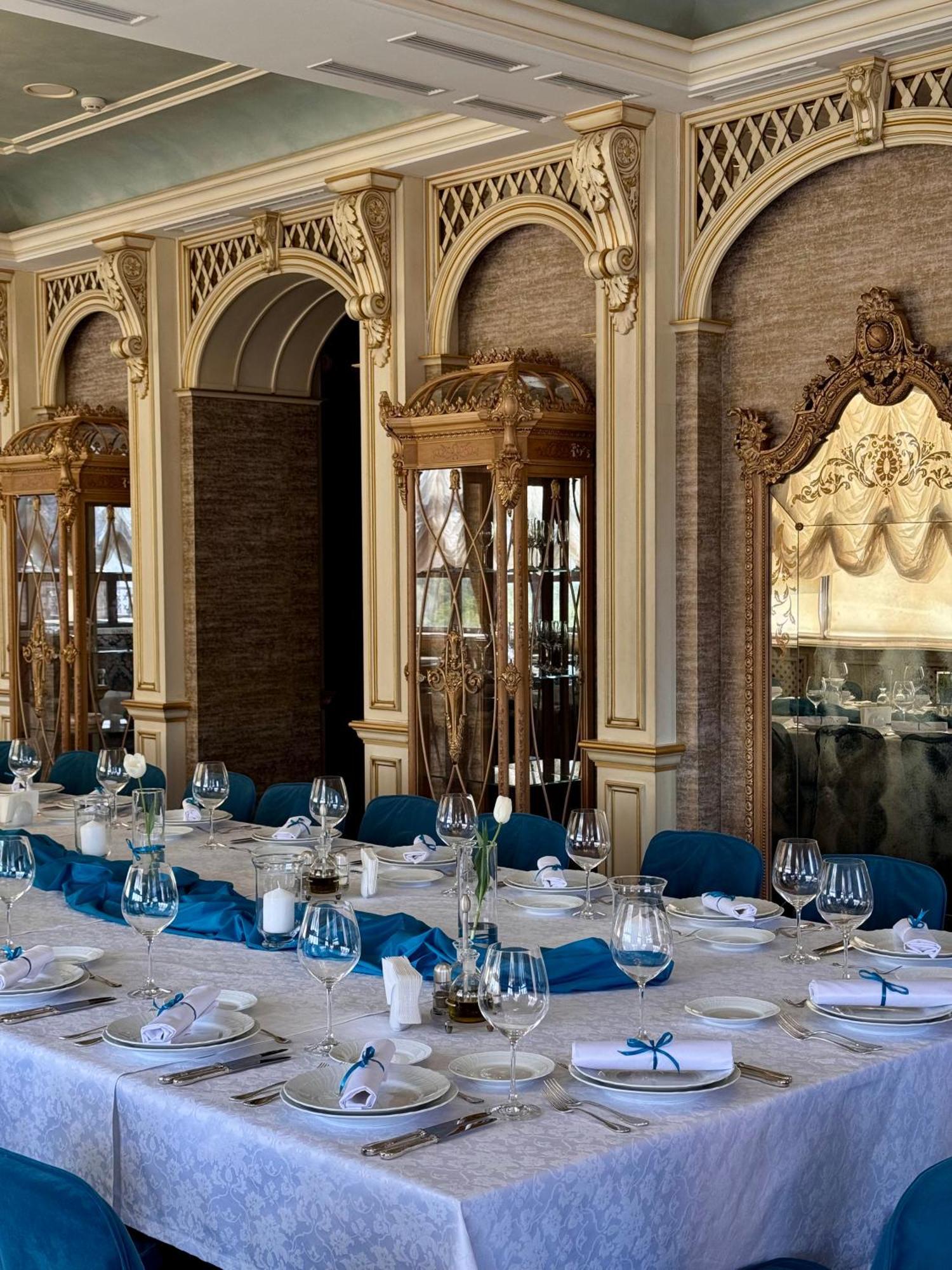 Axelhof Boutique Hotel Dnyipropetrovszk Kültér fotó