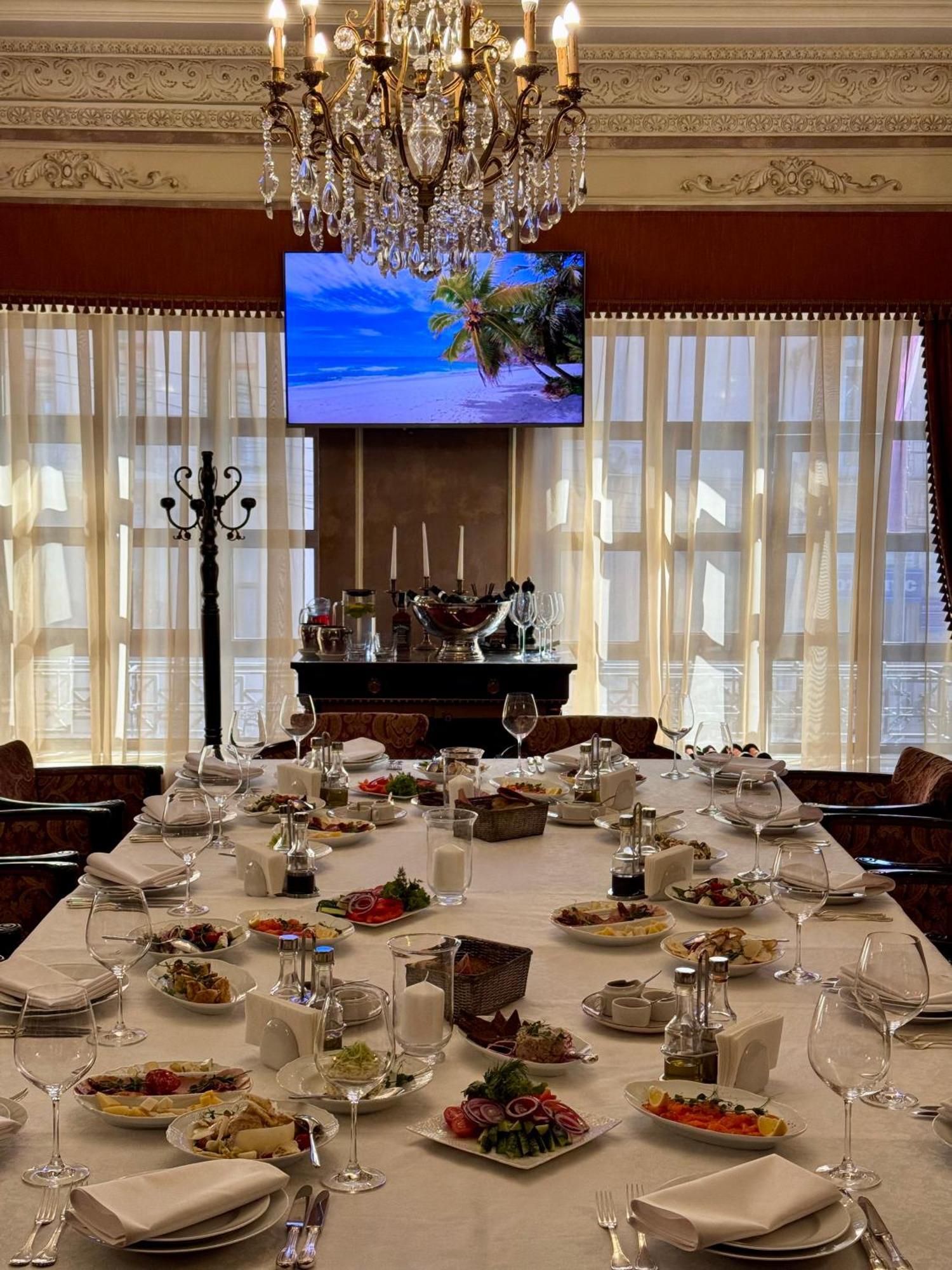 Axelhof Boutique Hotel Dnyipropetrovszk Kültér fotó