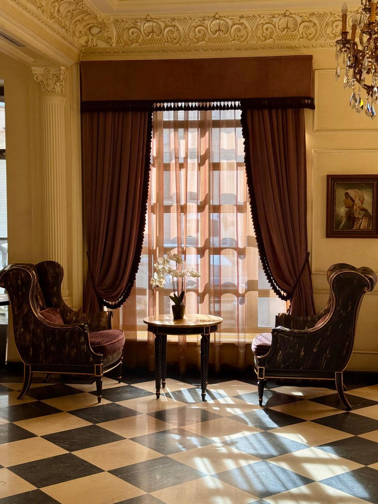 Axelhof Boutique Hotel Dnyipropetrovszk Kültér fotó